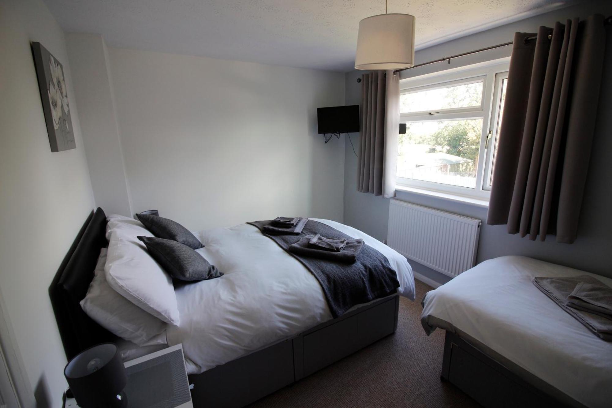 Hinckley Home Sleeps 5 Complete House Leicester Exterior photo